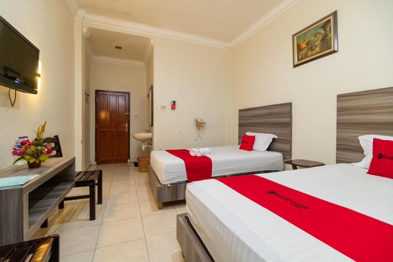 Hotel RedDoorz @ Pematangsiantar Zewnętrze zdjęcie