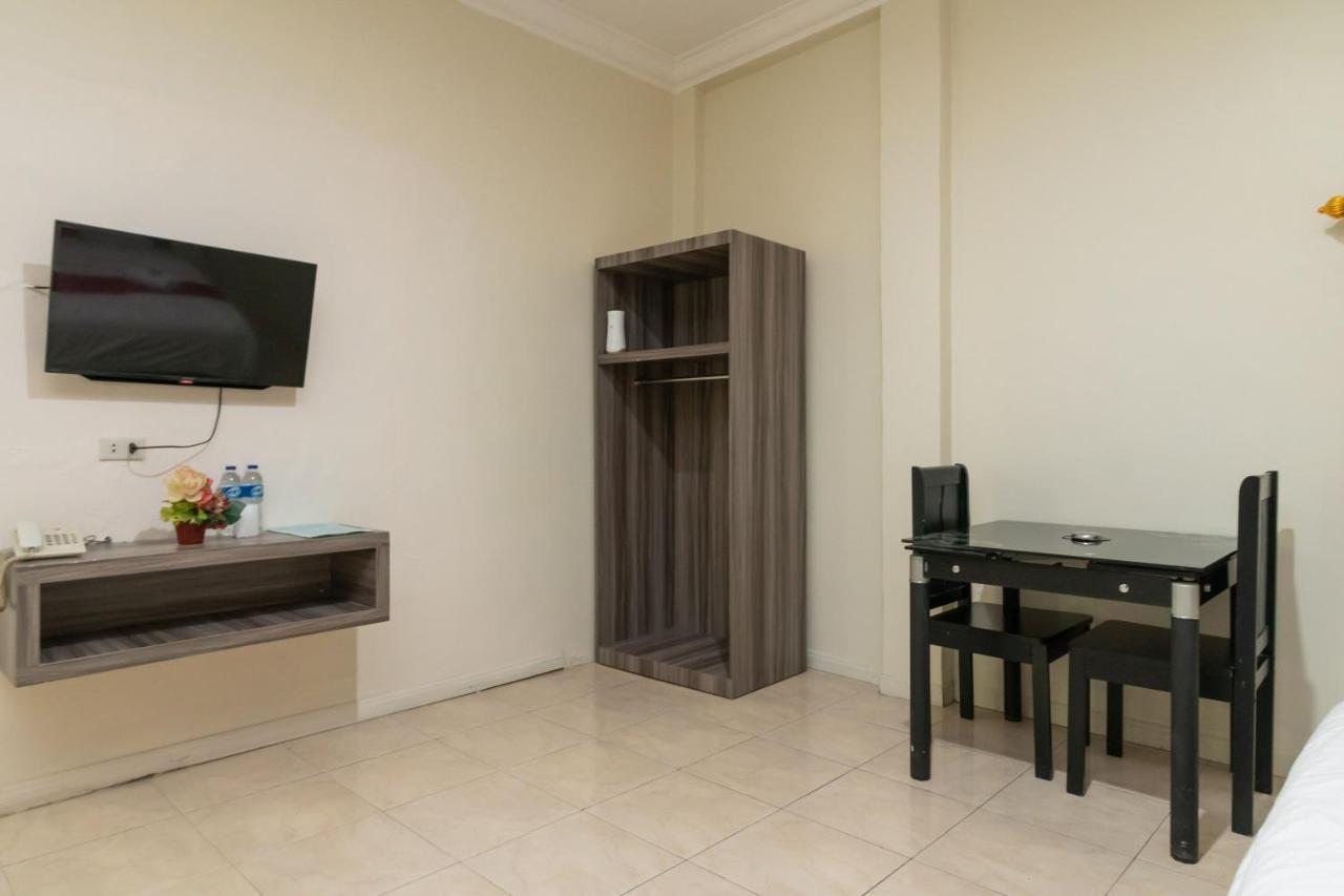 Hotel RedDoorz @ Pematangsiantar Zewnętrze zdjęcie