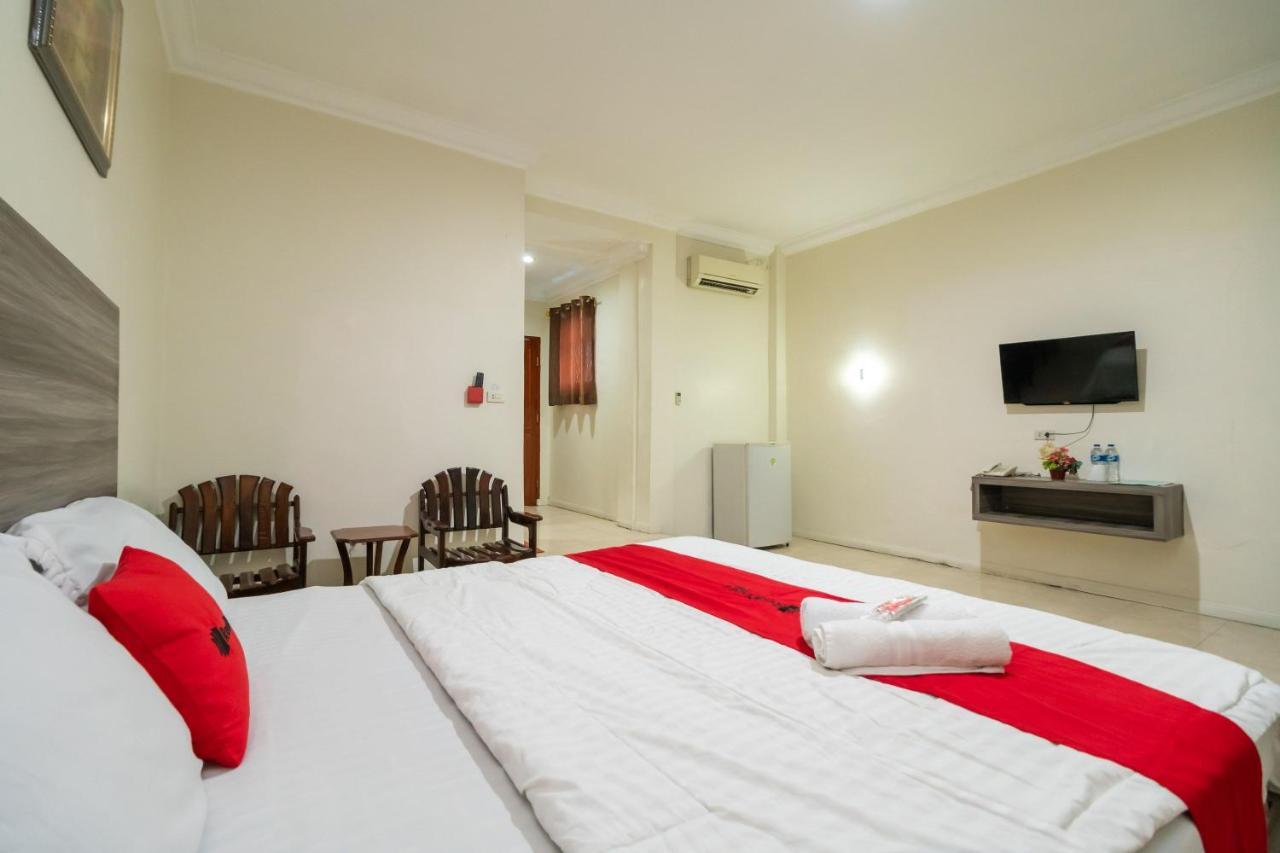Hotel RedDoorz @ Pematangsiantar Zewnętrze zdjęcie