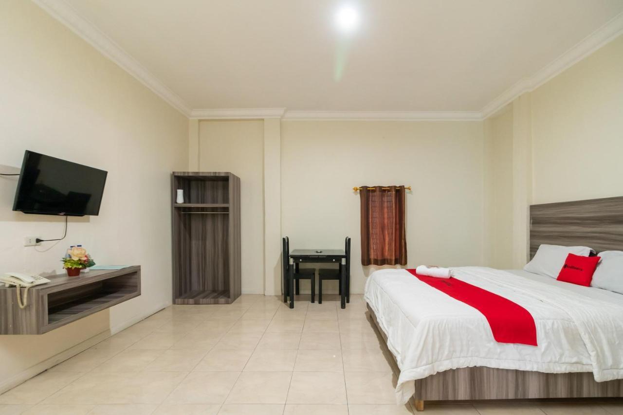 Hotel RedDoorz @ Pematangsiantar Zewnętrze zdjęcie