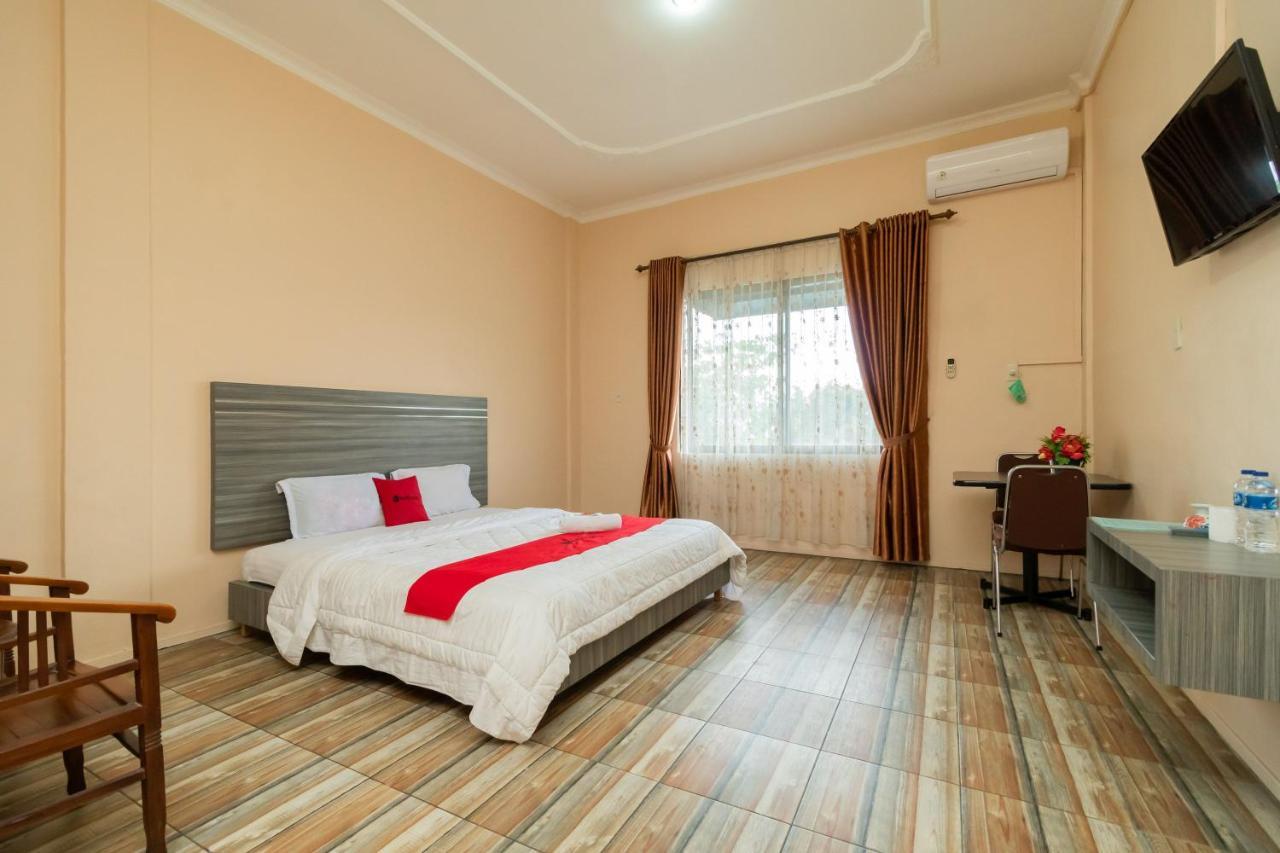 Hotel RedDoorz @ Pematangsiantar Zewnętrze zdjęcie