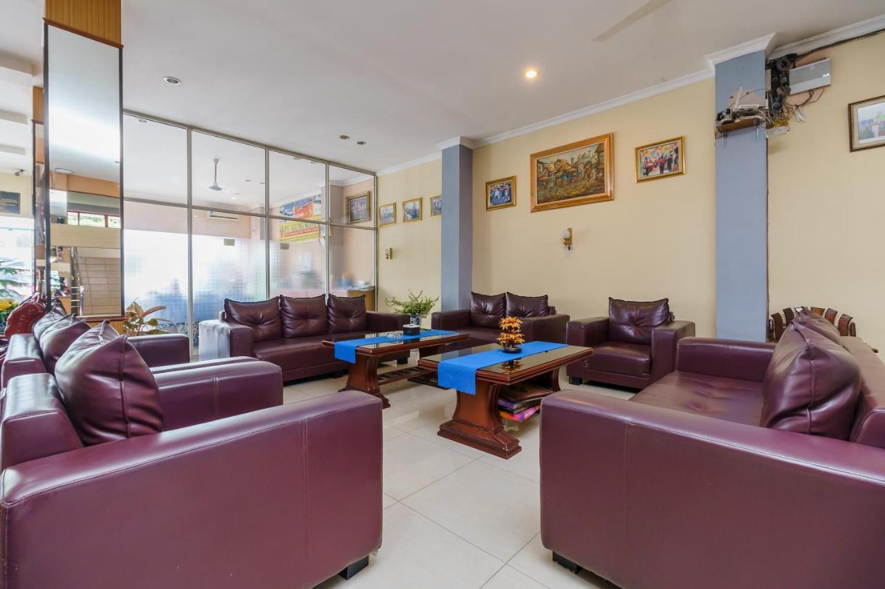 Hotel RedDoorz @ Pematangsiantar Zewnętrze zdjęcie